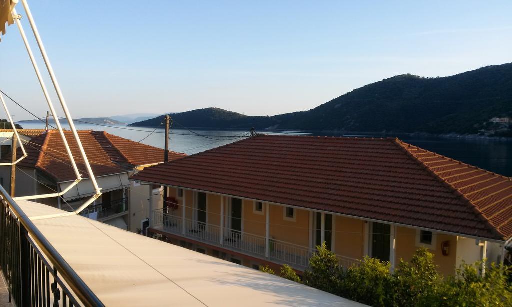Porto Poros Apartment Mikros Gialos Exterior photo