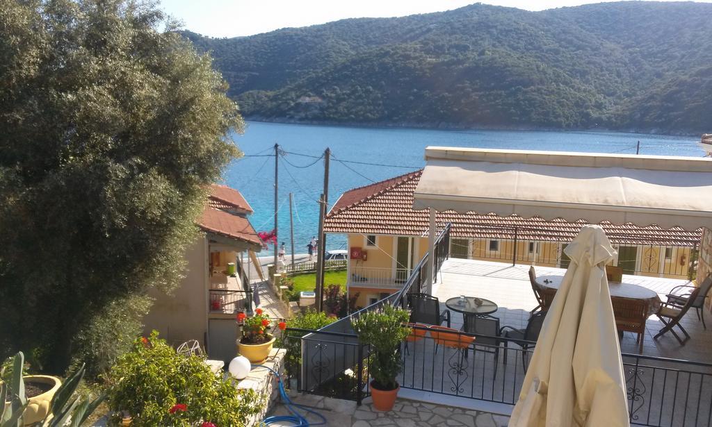 Porto Poros Apartment Mikros Gialos Exterior photo