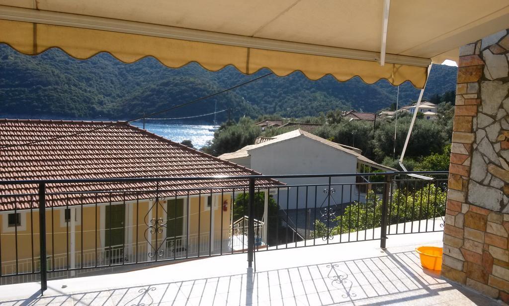 Porto Poros Apartment Mikros Gialos Exterior photo