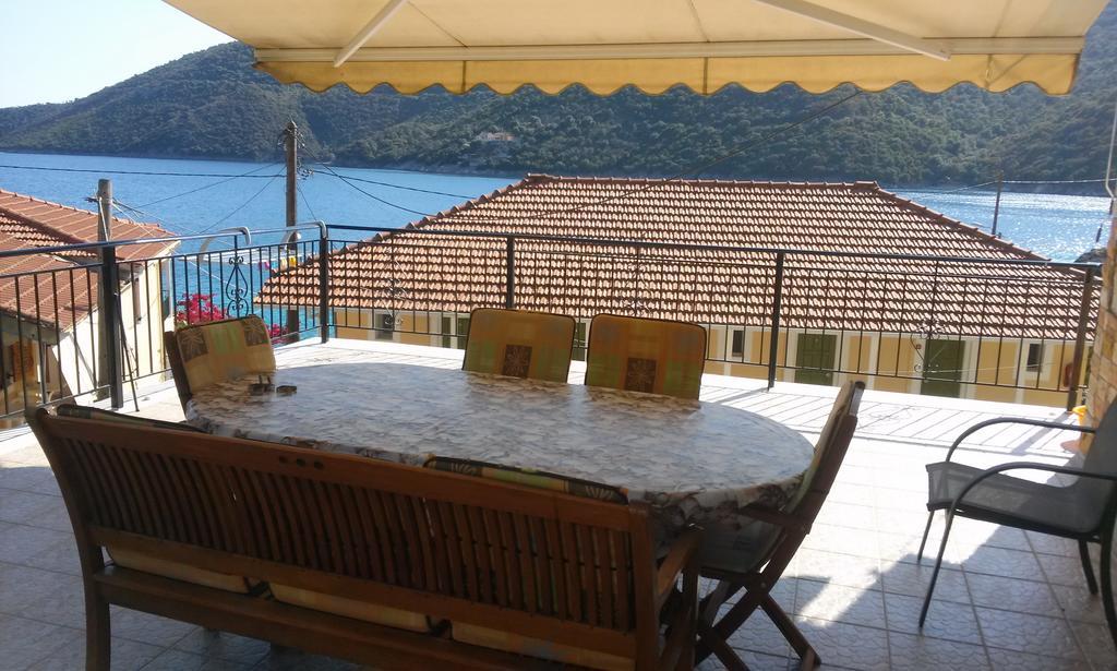 Porto Poros Apartment Mikros Gialos Exterior photo
